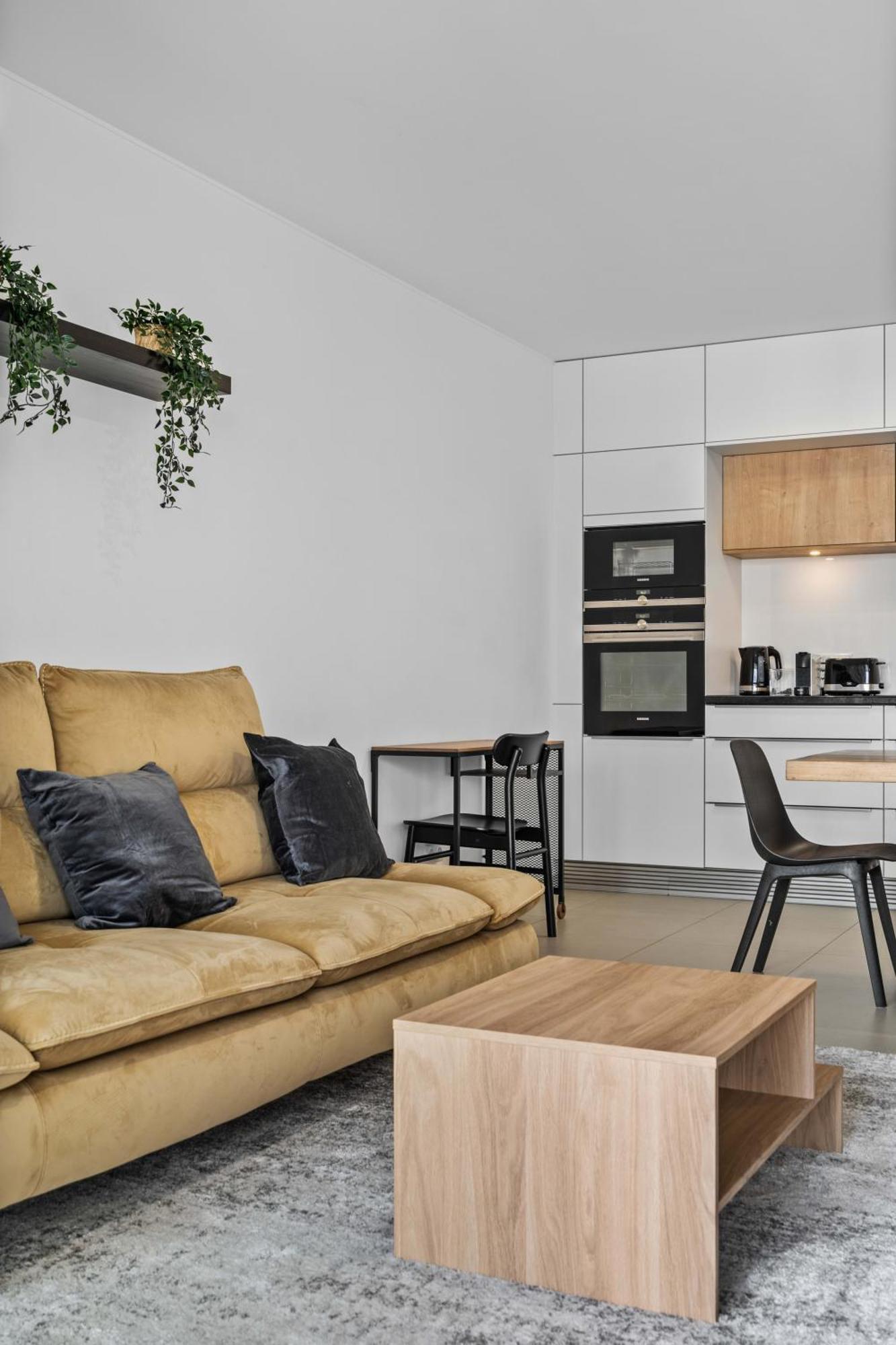Apartamento Modern 1-br With Balcony In Cessange *