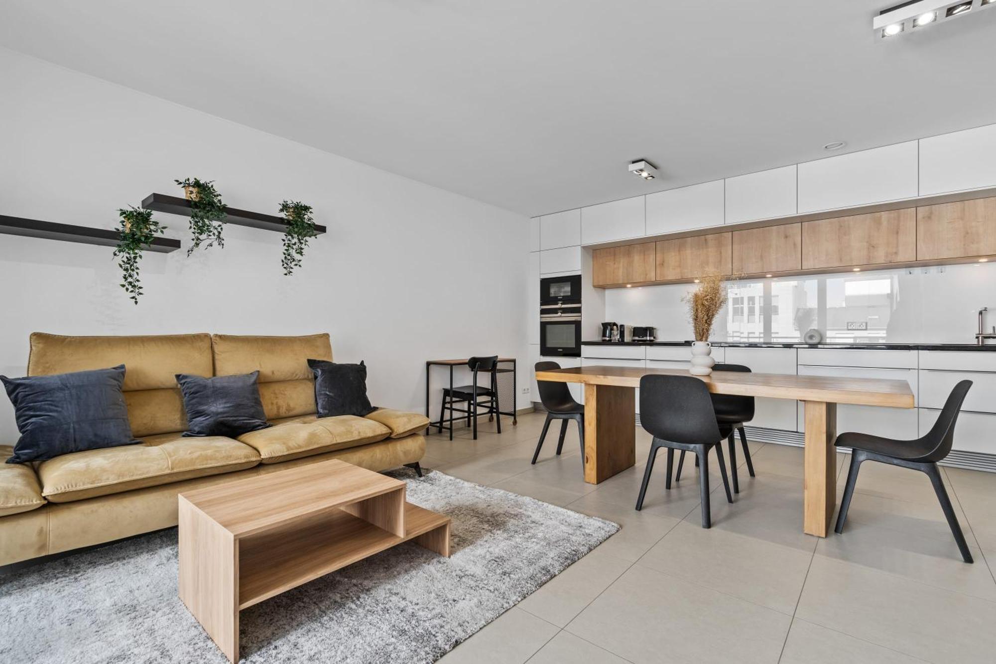 Modern 1-br With Balcony In Cessange Luxemburgo